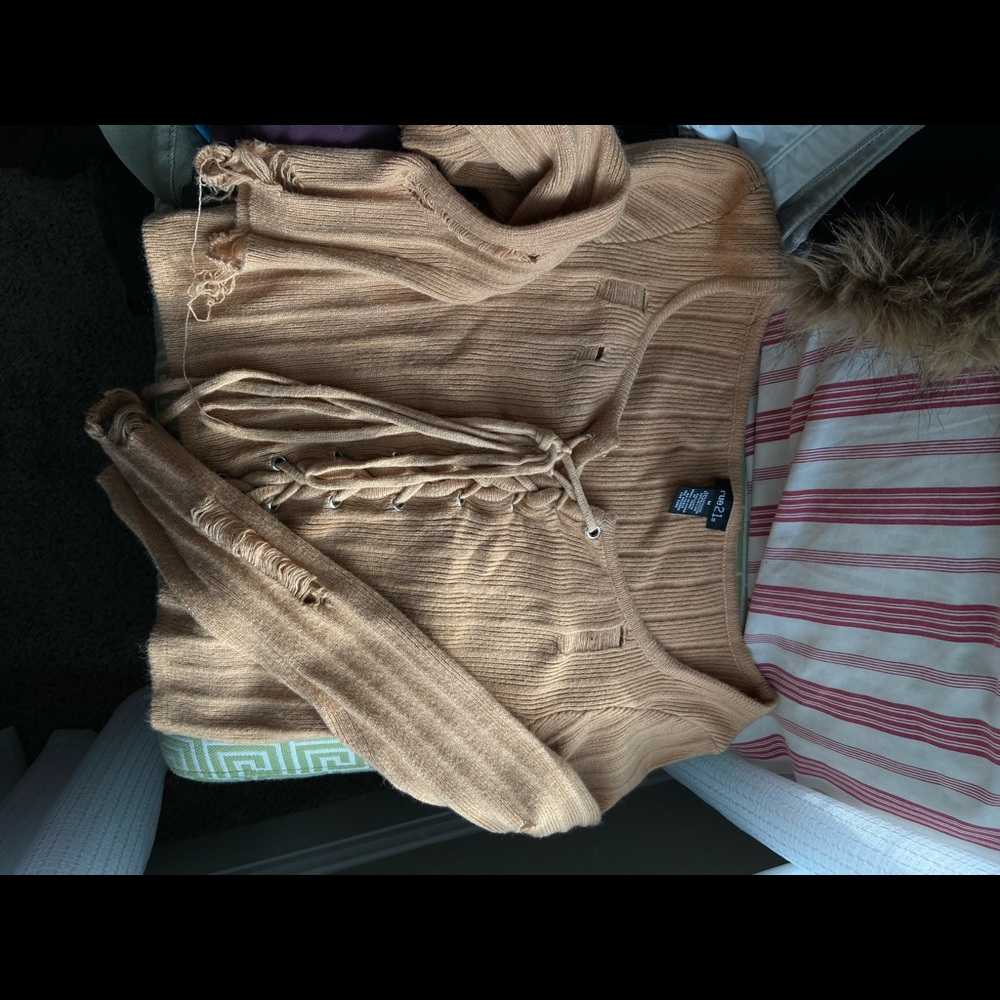 Cropped sweater
